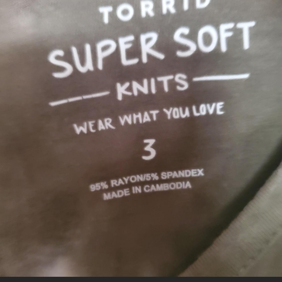 Torrid Short Sleev Tunic Women's 3XL - Picture 3 of 4